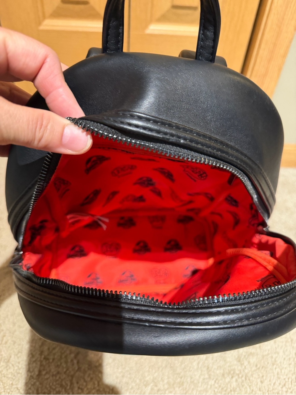 Loungefly POP! Jurassic Park Backpack - Picture 6 of 13